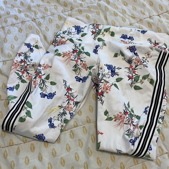 Athleta legging bundle - Picture 12 of 14